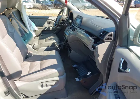 2009 Honda Odyssey Touring z USA, uszkodzony, nr VIN 5FNRL38899B014505